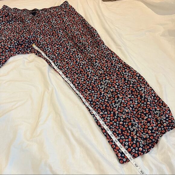 Torrid Side Slit Floral Chiffon Pants size 2 Navy - Picture 8 of 11